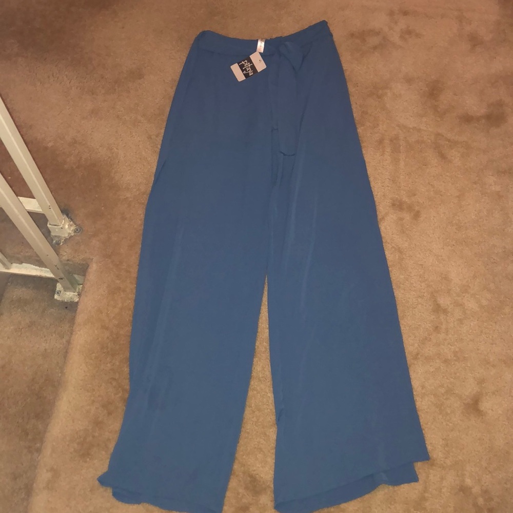 tie waist split flowy pant